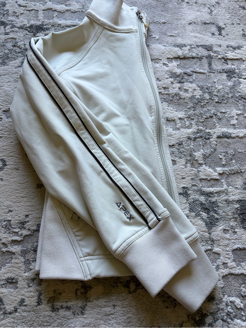 The North Face Women's Cream Apex Full-Zip Utility Jacket - Picture 8 of 9